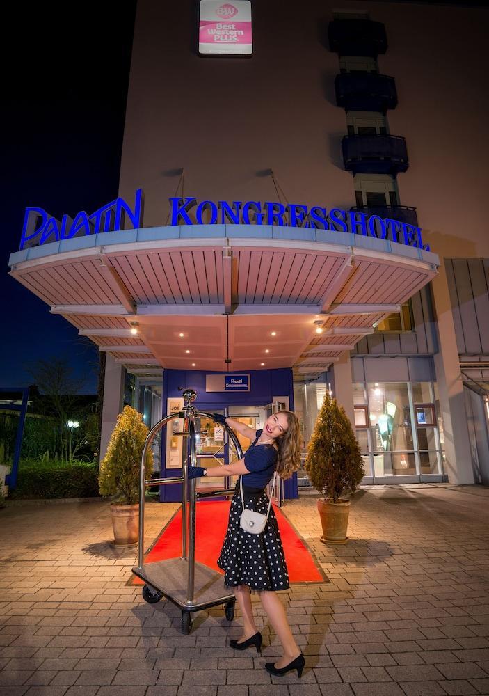 Best Western Plus Palatin Kongresshotel Вислох Екстериор снимка