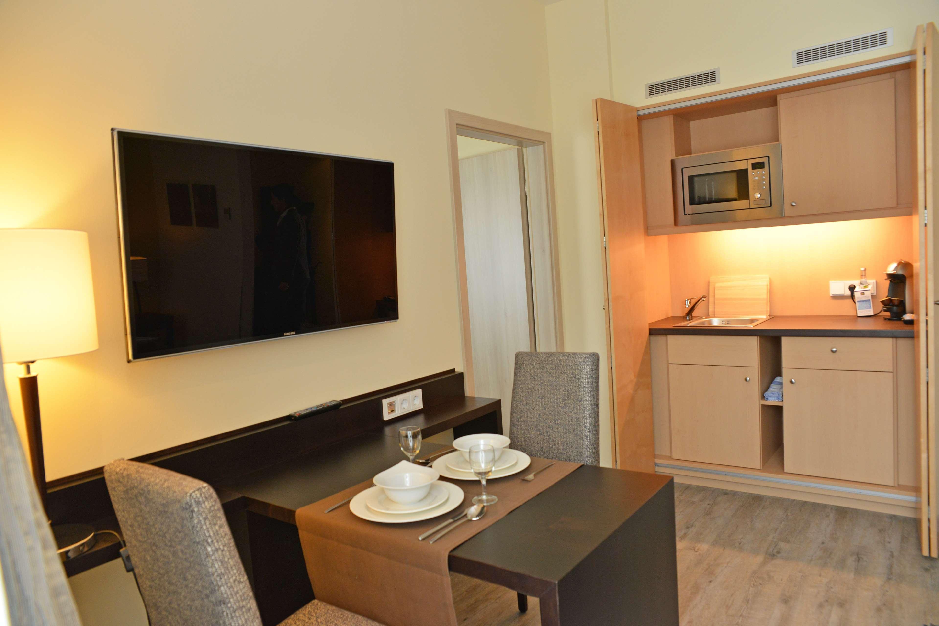Best Western Plus Palatin Kongresshotel Вислох Екстериор снимка
