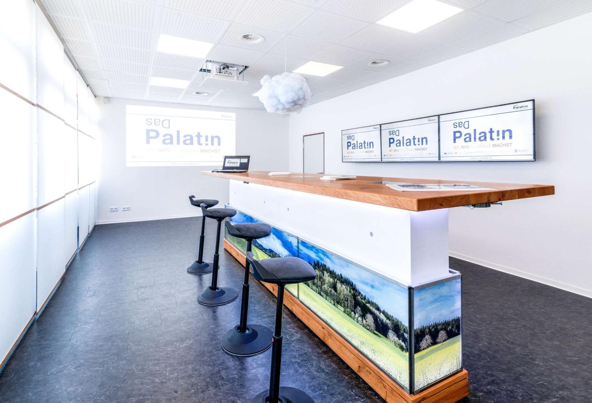 Best Western Plus Palatin Kongresshotel Вислох Екстериор снимка