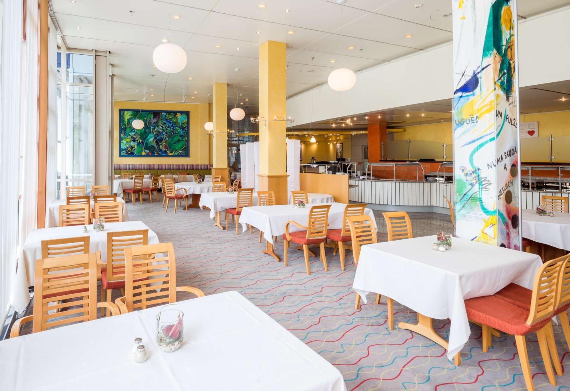 Best Western Plus Palatin Kongresshotel Вислох Екстериор снимка